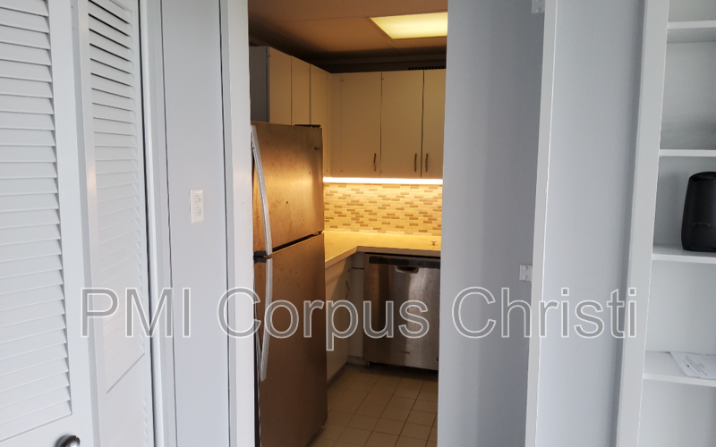 4600 Ocean Dr #903 - Photo 5 of 20
