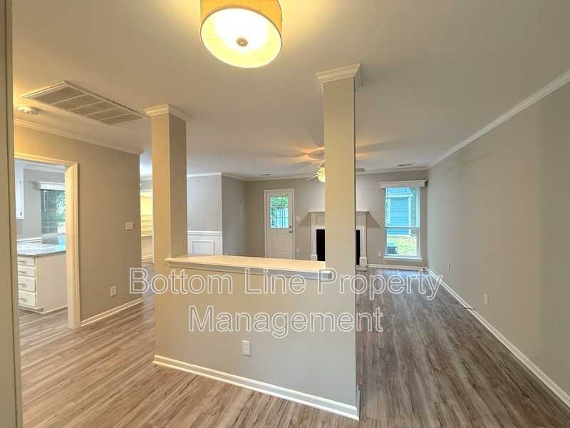 11824 Larkridge Ct - Photo 3 of 23