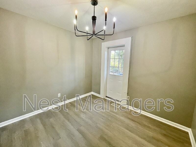 452 Clover Hill Pl - Photo 6 of 24