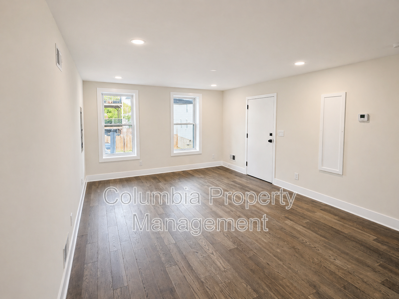 3552 Warder St Nw - Photo 3 of 23