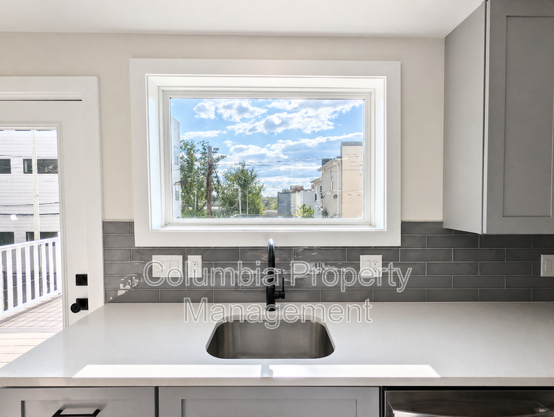 3552 Warder St Nw - Photo 7 of 23
