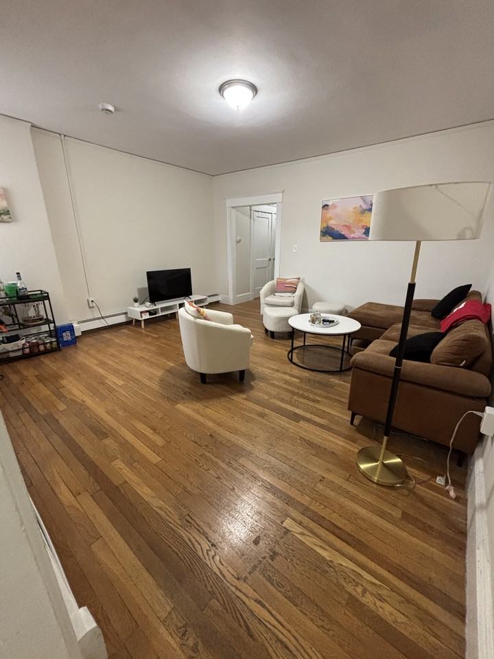 489A E Broadway #3 - Photo 2 of 15