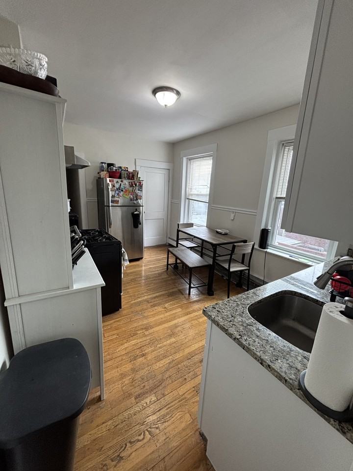 489A E Broadway #3 - Photo 3 of 15