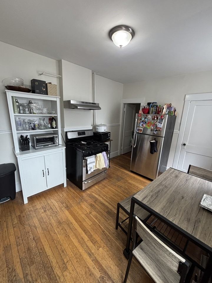 489A E Broadway #3 - Photo 5 of 15