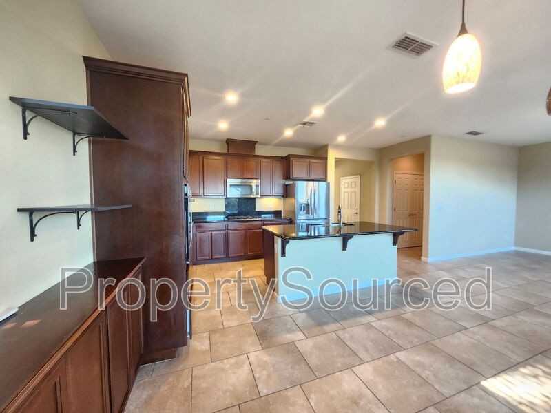 1680 Brandon Dewey Ln - Photo 3 of 38