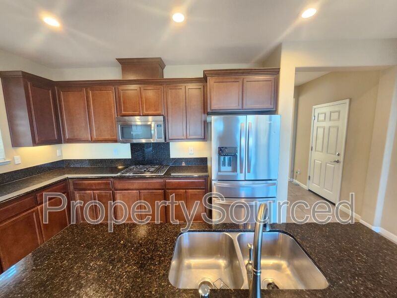 1680 Brandon Dewey Ln - Photo 7 of 38