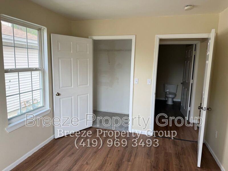 616 Hope St - Photo 5 of 12