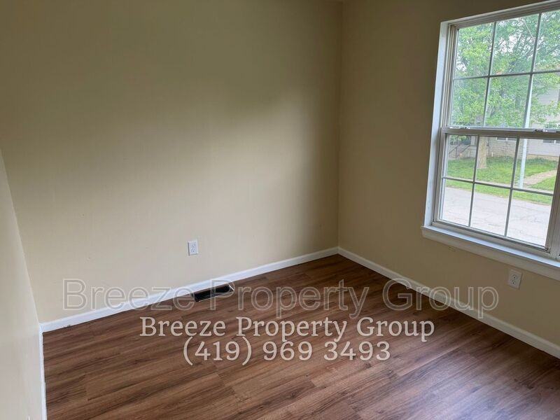 616 Hope St - Photo 7 of 12