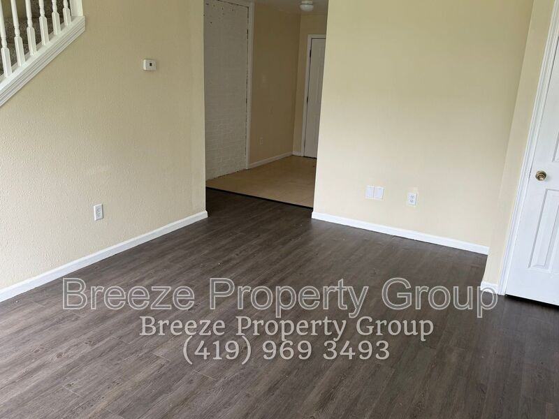 623 Hope St - Photo 2 of 13