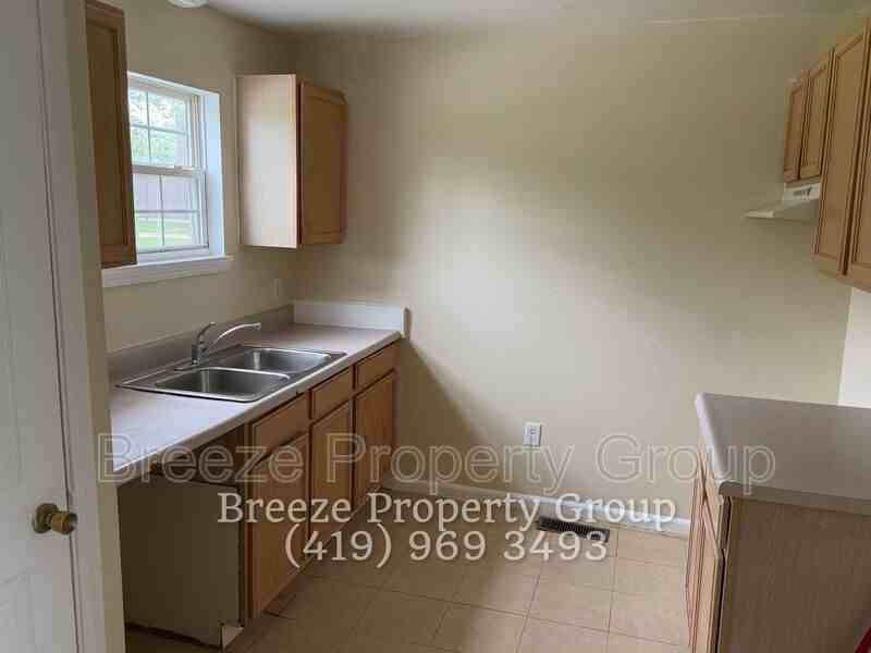 623 Hope St - Photo 4 of 13