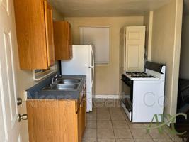 featured image of 1317 1/2 Spruce St