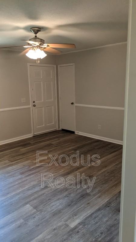 1600 Carr Creek Rd - Photo 2 of 26