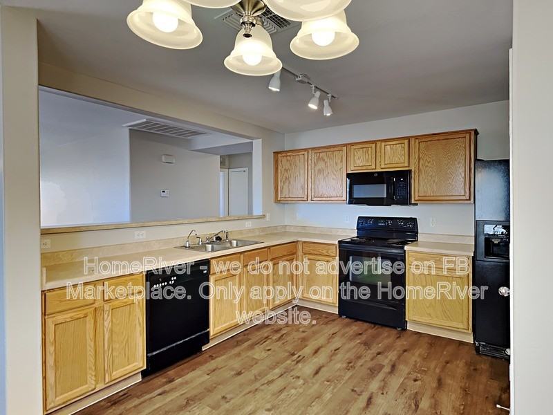 7307 S Sunrise Way - Photo 5 of 23