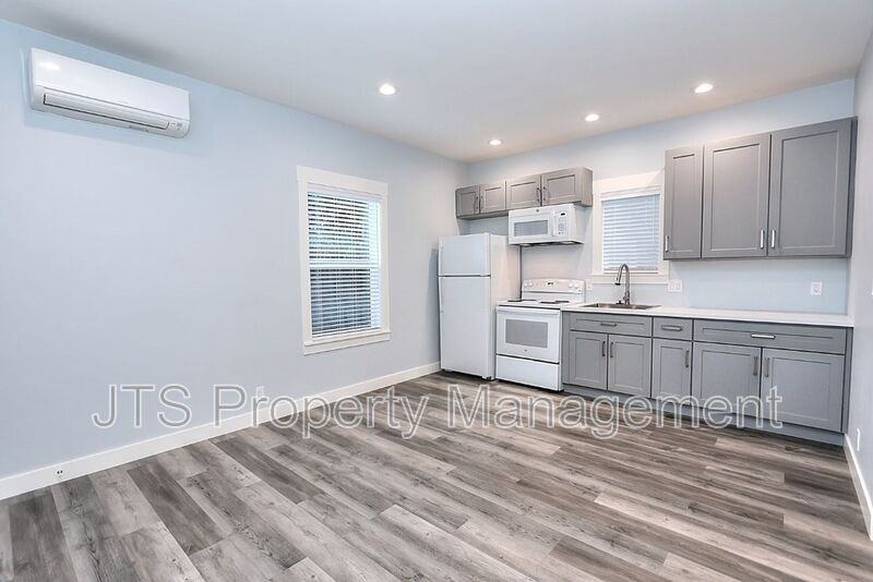 3324 24th St - Photo 5 of 18