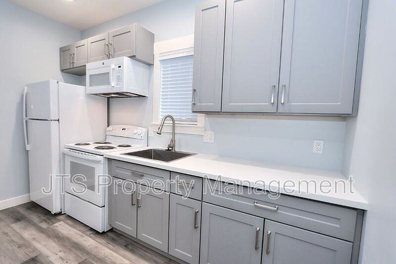 3324 24th St - Photo 6 of 18