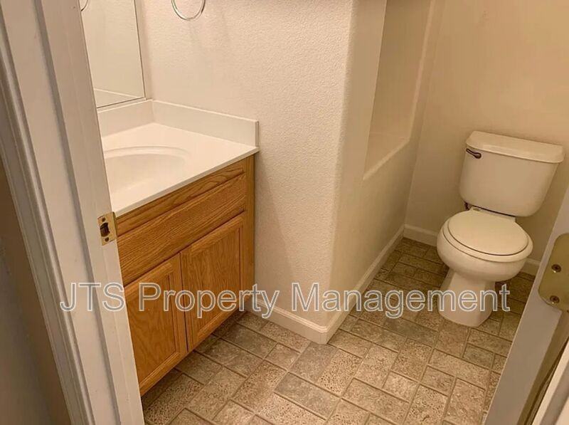 506 Navigator Dr - Photo 4 of 9