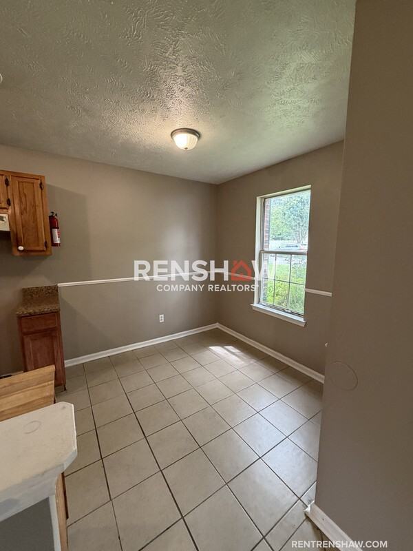 408 Mcgee Loop - Photo 5 of 23