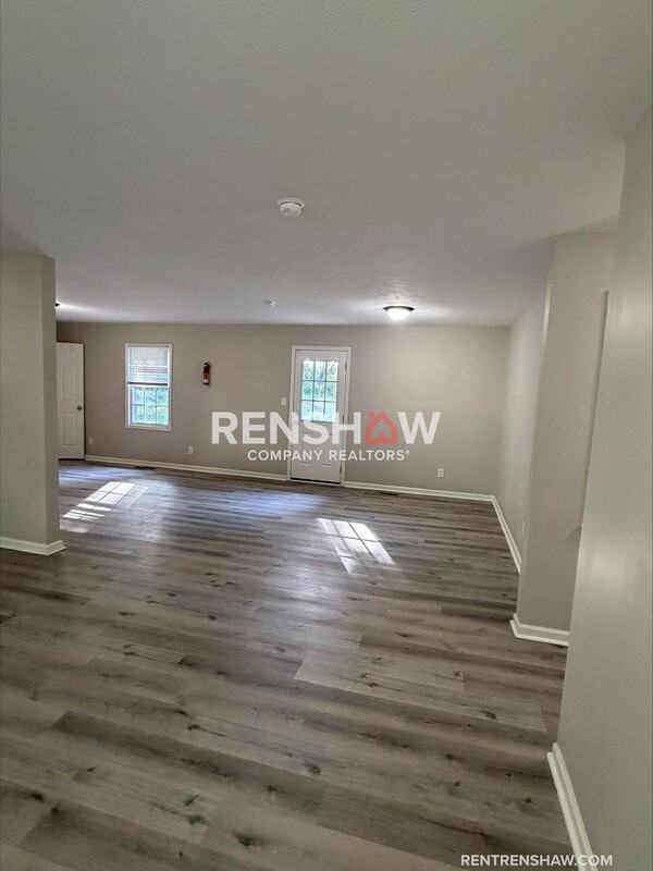 68 Royal Oaks Pl - Photo 2 of 38
