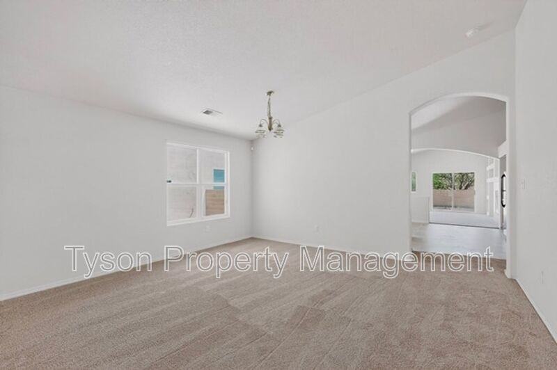 9012 Sandy Spring Ave Sw - Photo 7 of 38