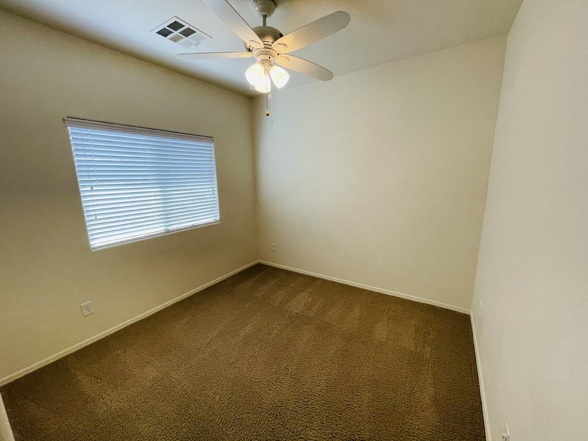 37078 W Mondragone Ln - Photo 6 of 18
