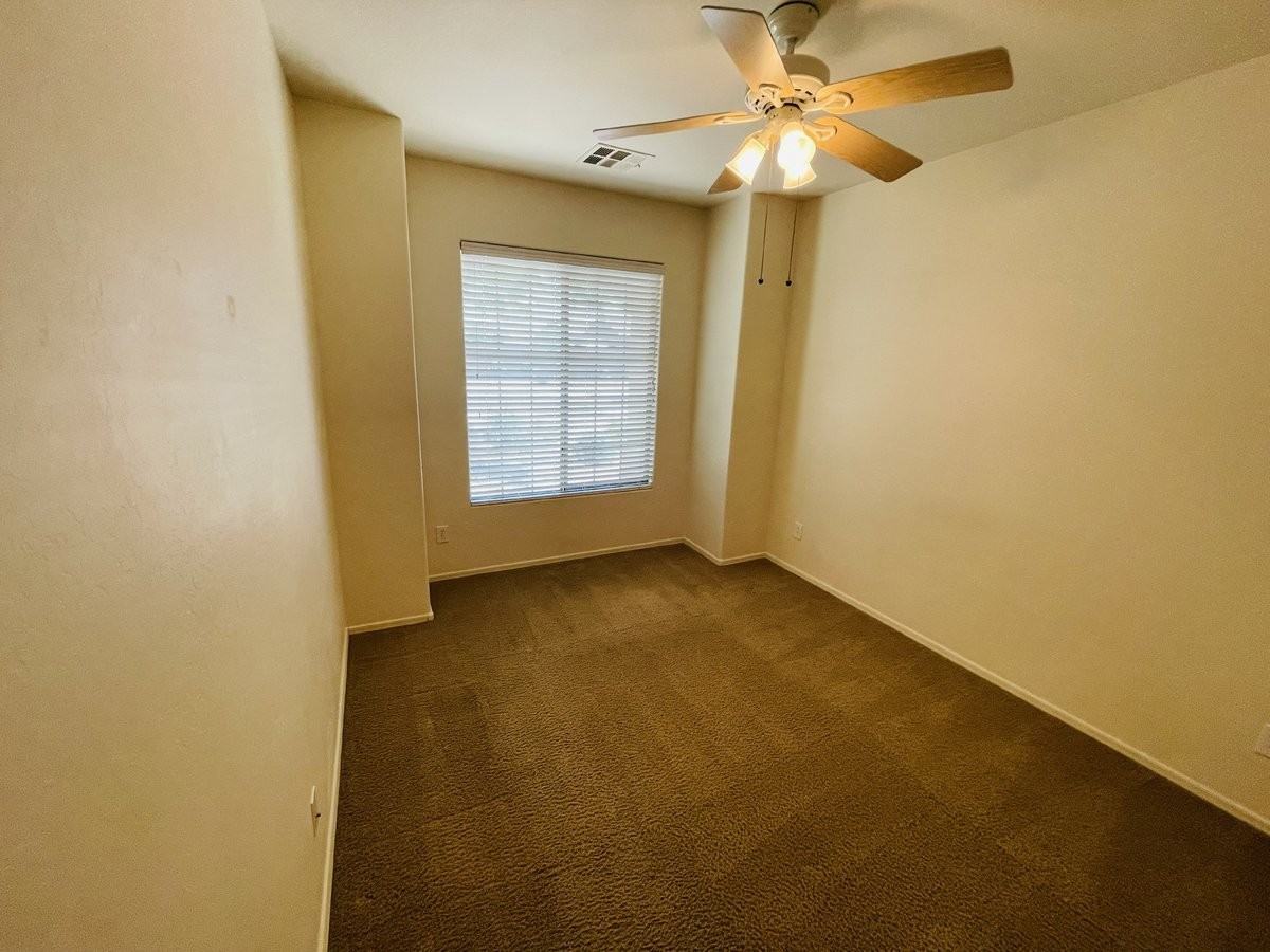 37078 W Mondragone Ln - Photo 4 of 18