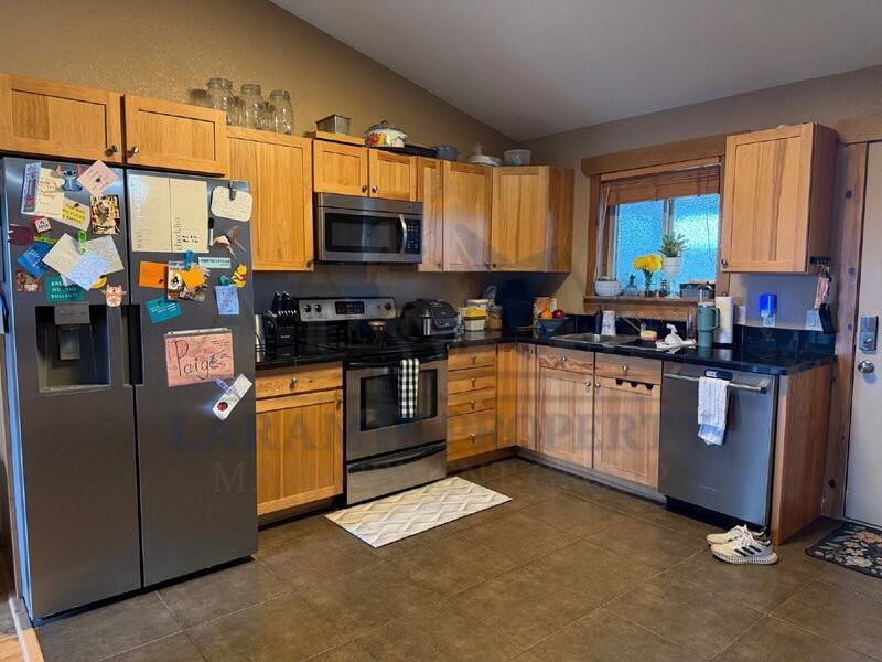 2454 N 13th St #B - Photo 2 of 16