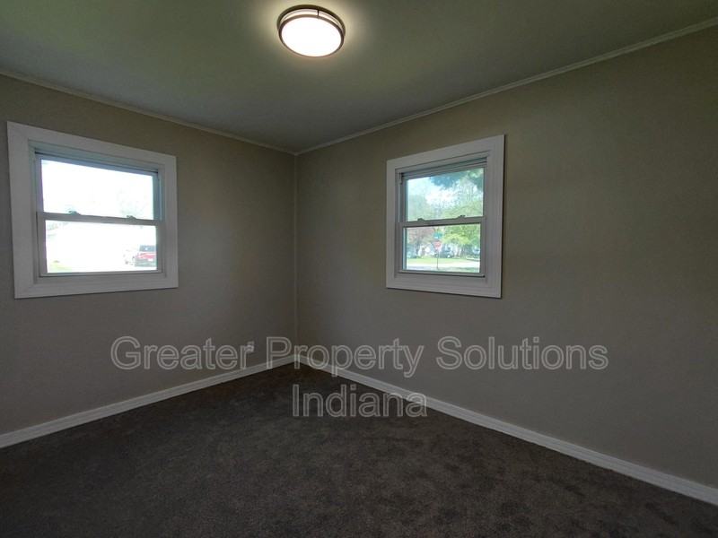 506 Parkside Ave - Photo 6 of 9