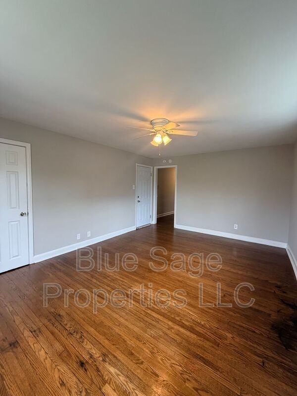 56 W Albemarle Ave #D - Photo 4 of 18