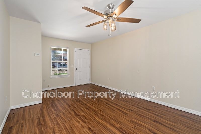 2910 Dawn Ct #C - Photo 6 of 20