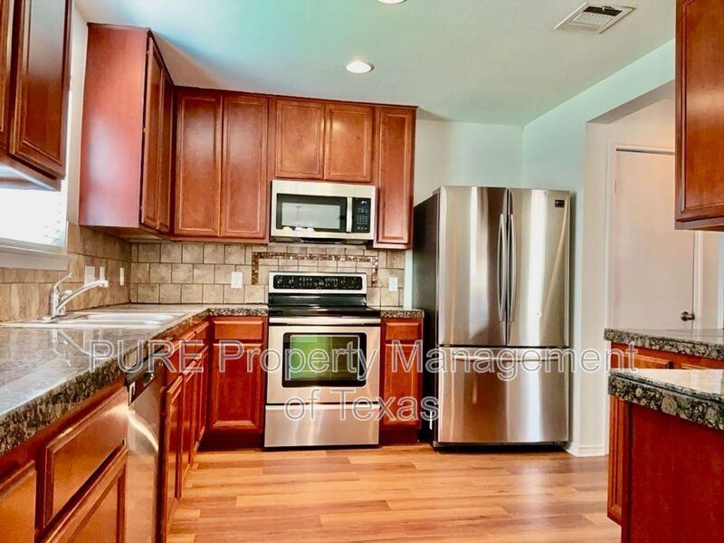 2242 Perkins Pl - Photo 7 of 26