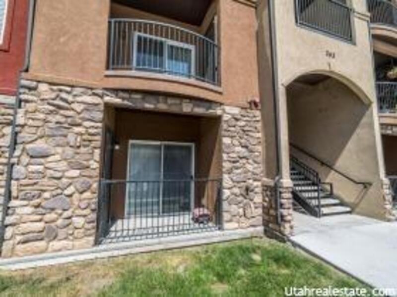 343 Sw #103 - Photo 2 of 2