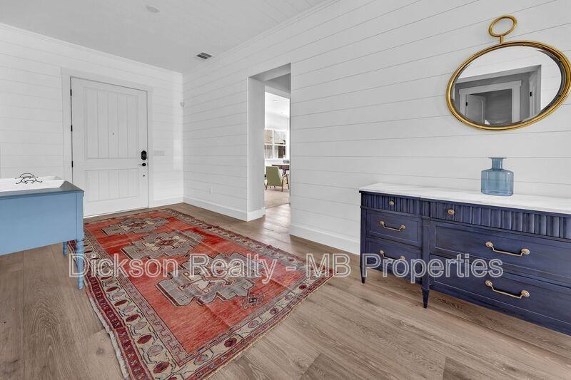 6120 Triple Crown Dr - Photo 4 of 50