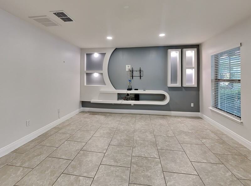 10866 Sunset Ridge Ln - Photo 3 of 17