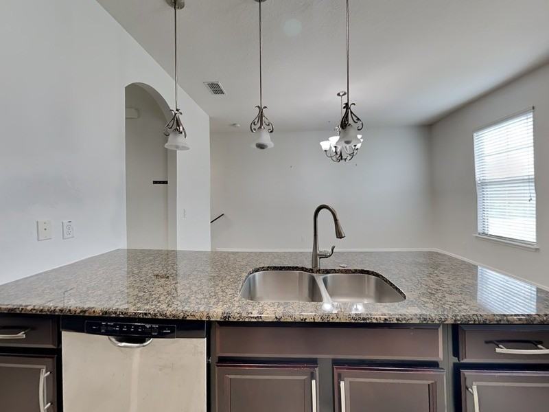 10866 Sunset Ridge Ln - Photo 6 of 17