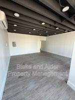featured image of 3554 Ne Sandy Blvd