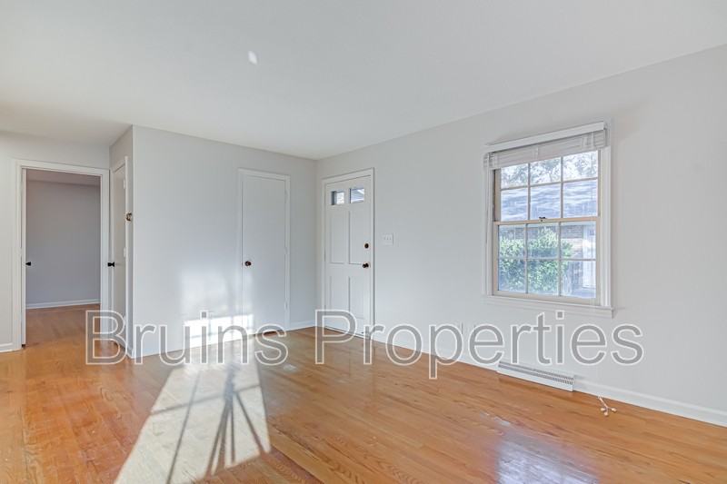 805 Trenton St #A - Photo 7 of 34