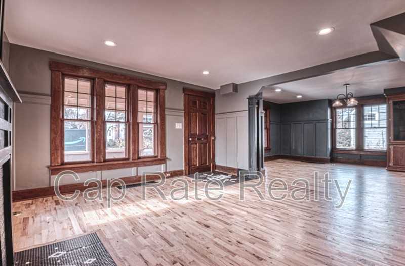 108 S Grove St - Photo 5 of 29