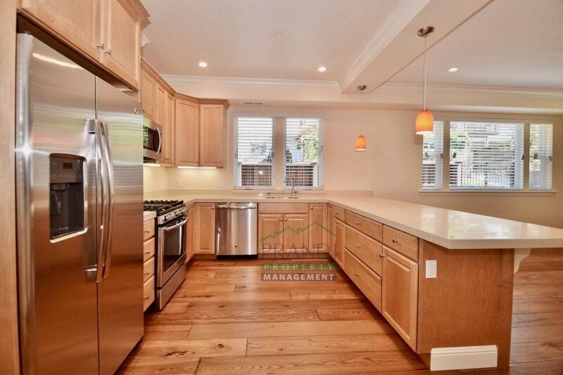 1148 Mission Ave - Photo 5 of 17