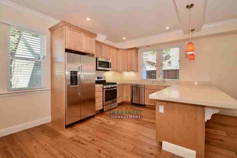 1148 Mission Ave - Photo 6 of 17