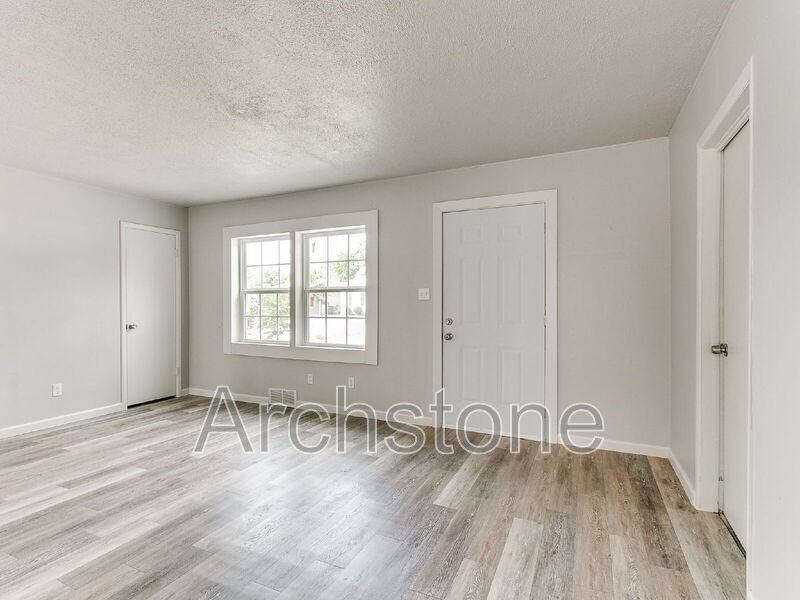 2312 Mustang St - Photo 2 of 39