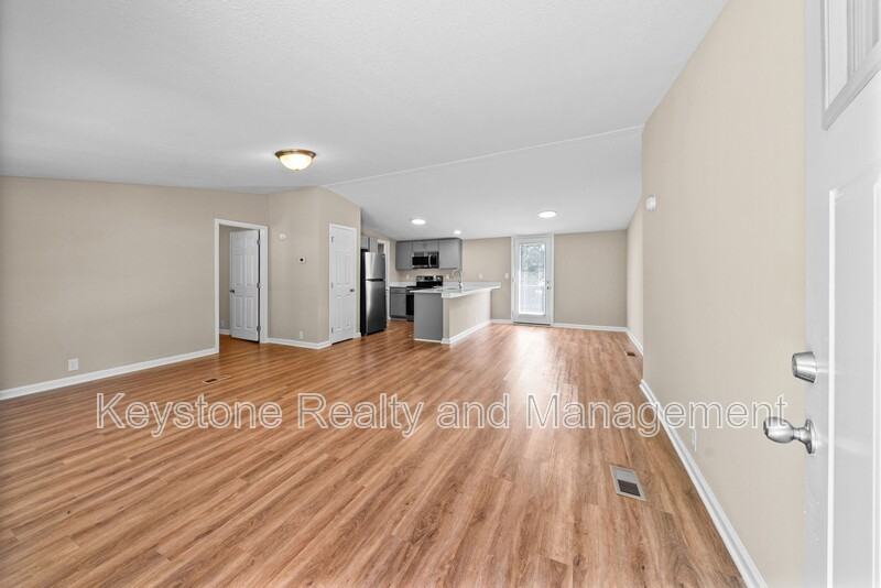 221 Bumpus Mill Rd - Photo 3 of 16