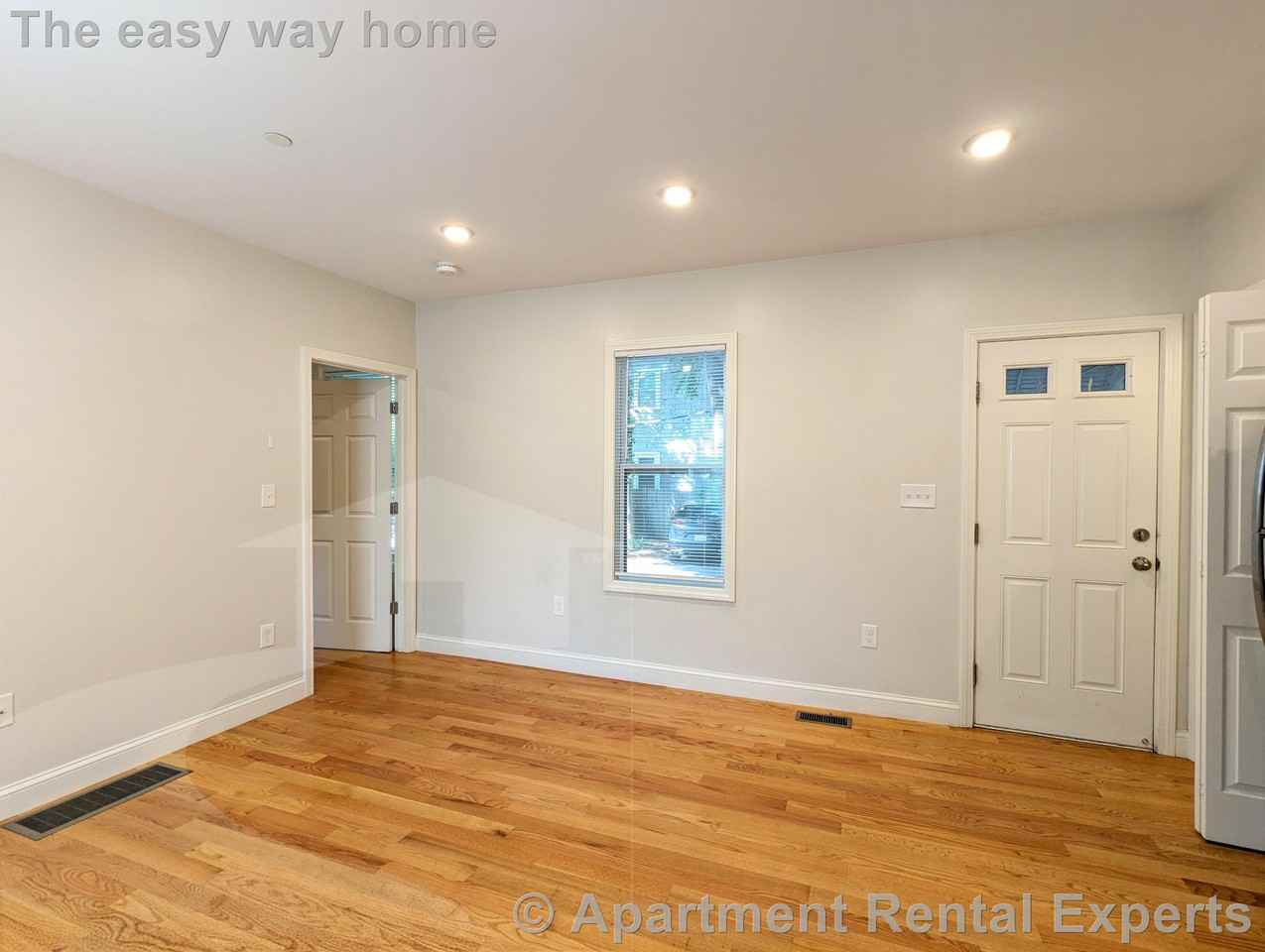 44 Cogswell Ave #3 - Photo 4 of 11