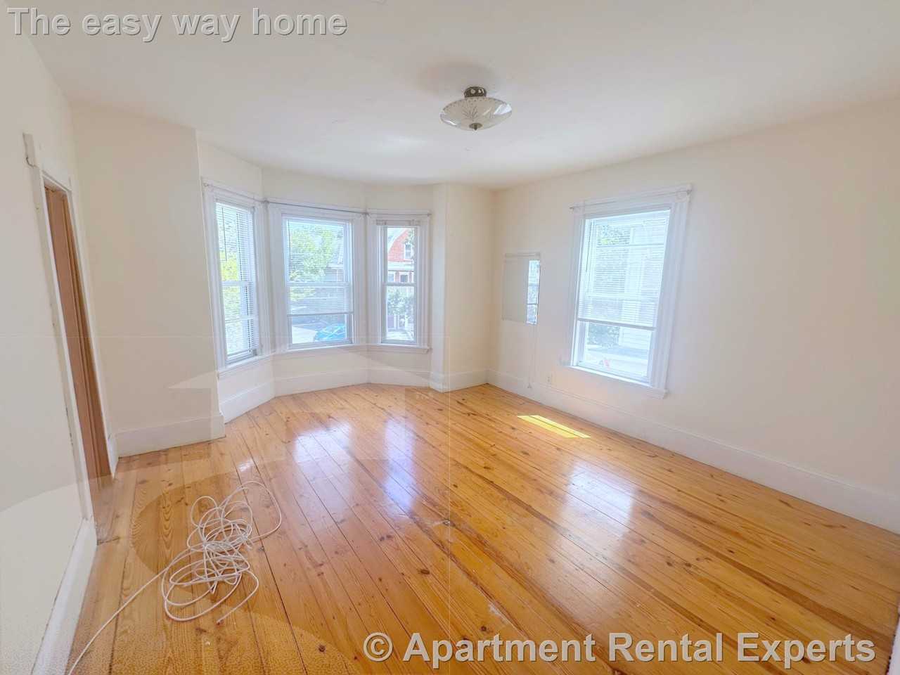 44 Elm St #2 - Photo 3 of 14