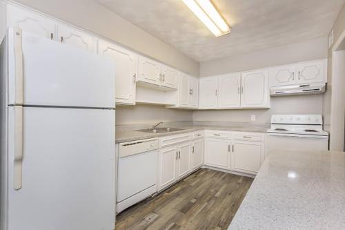 Brigadoon Apartments - Photo 2 of 17