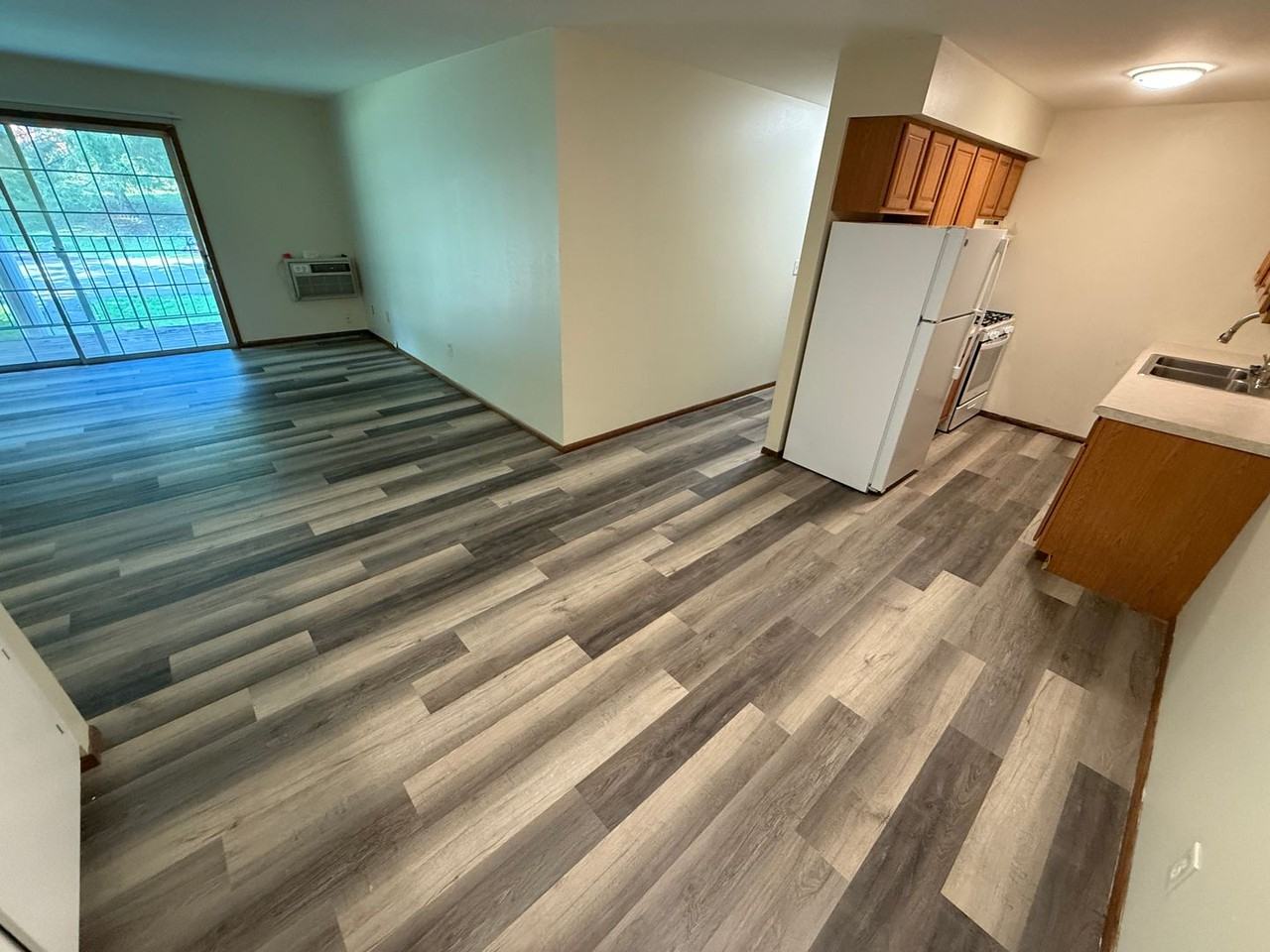 Williamsburg Flats 214 - Photo 4 of 39