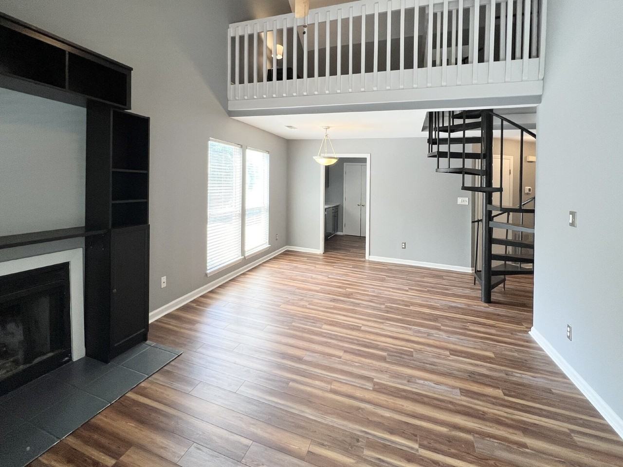 2509 Stockbridge Dr #B - Photo 6 of 30