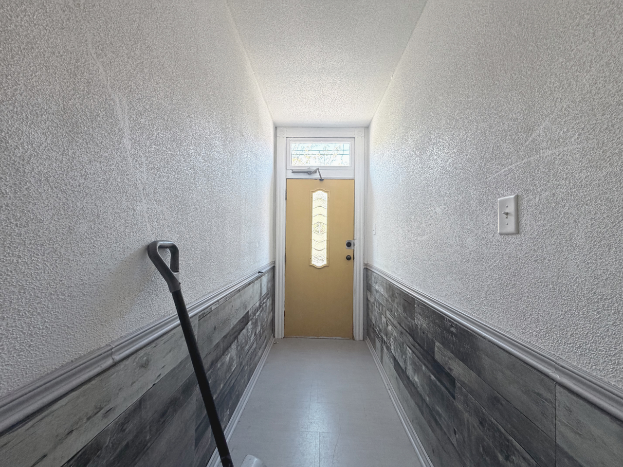 93 Grant Ave - Photo 2 of 28