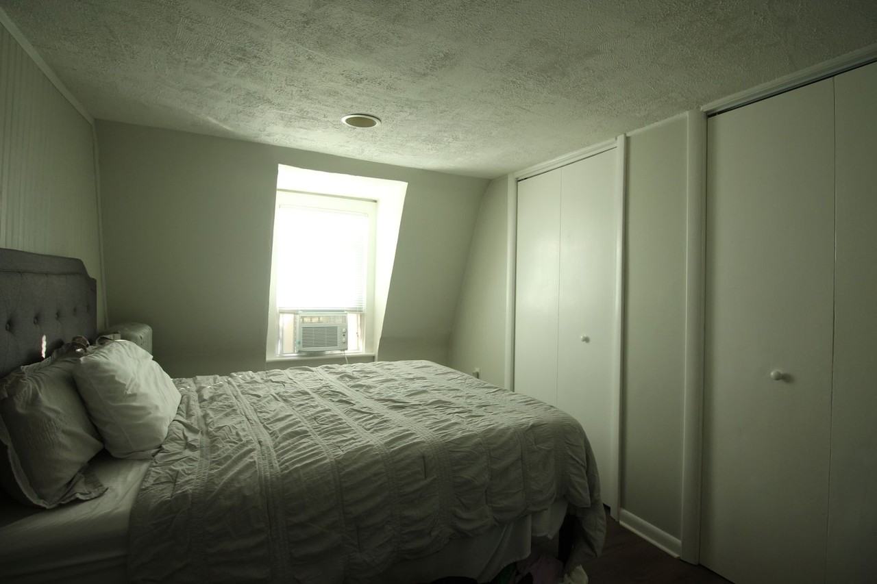 713 Spring Garden St - Photo 7 of 11