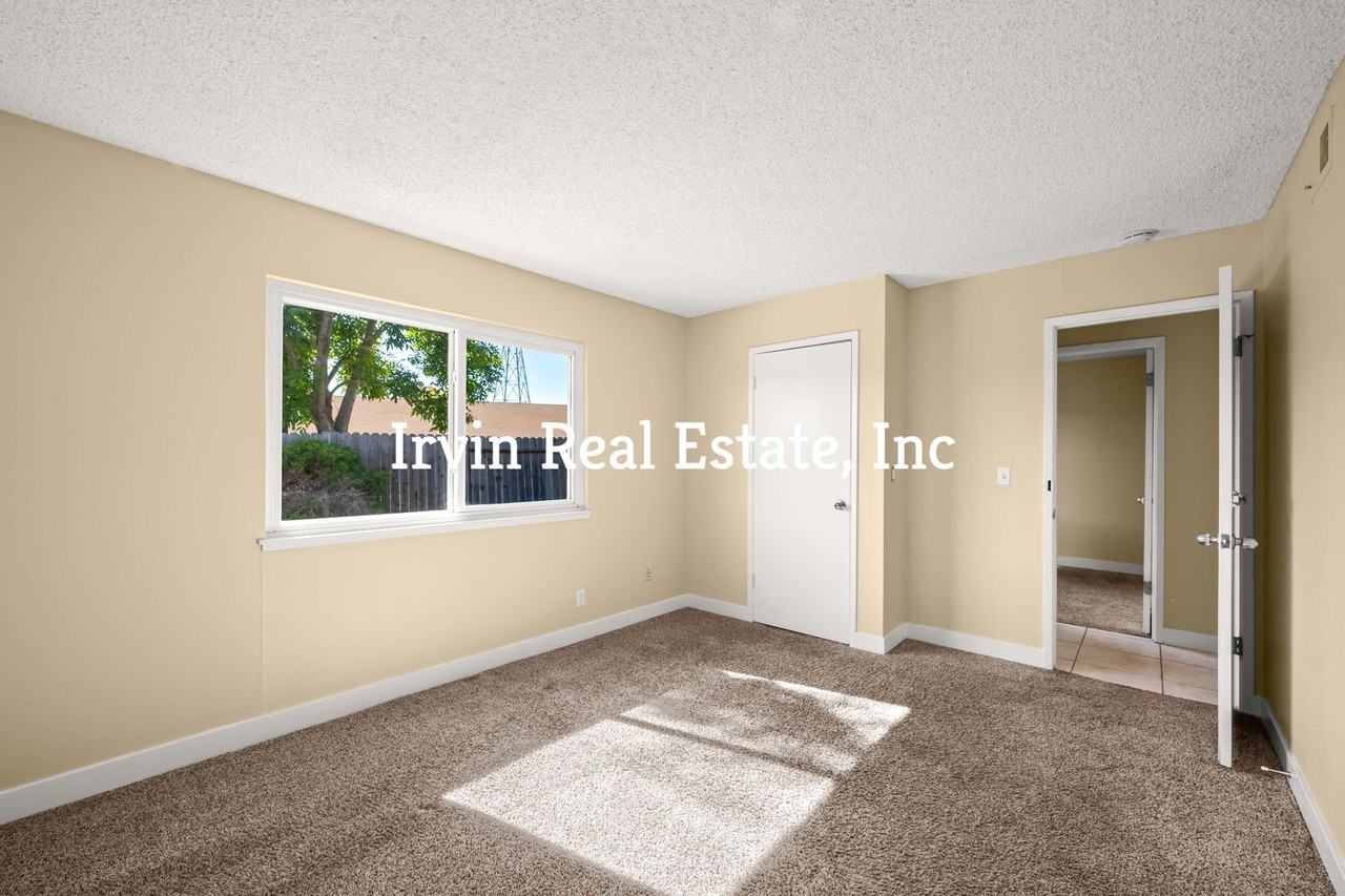 332 Riptide Ct - Photo 5 of 5