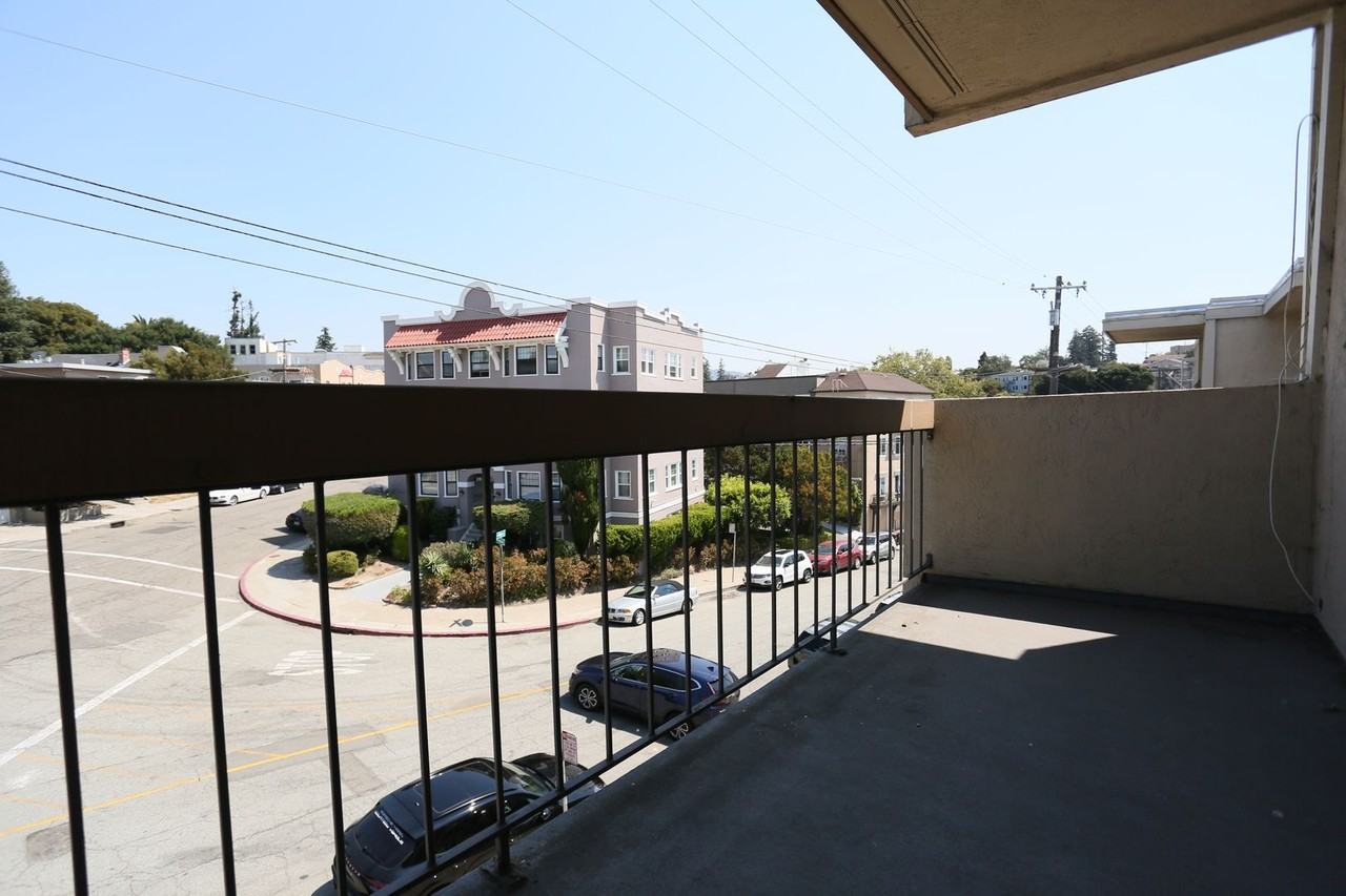 315 Wayne Pl #204 - Photo 3 of 11